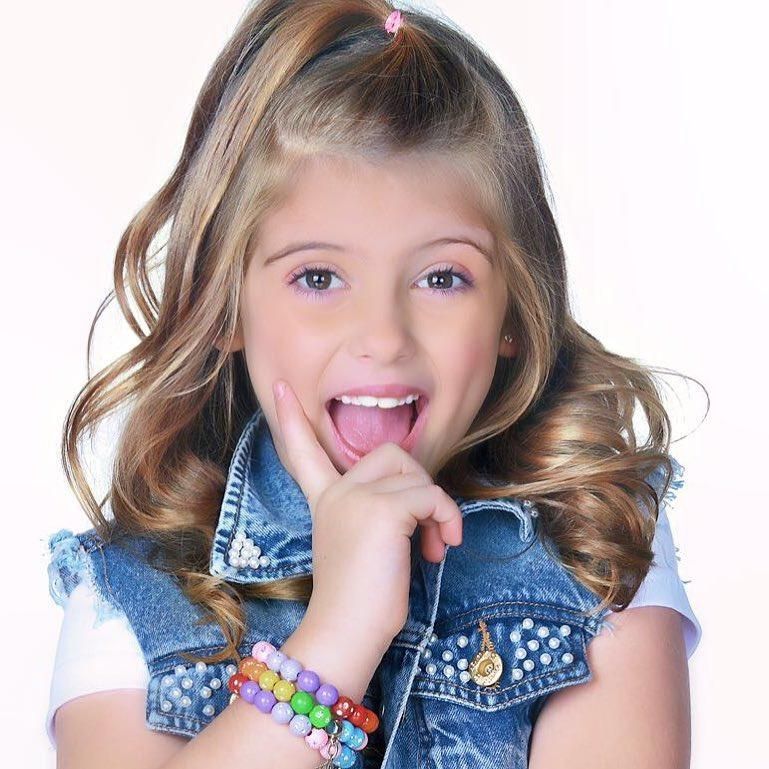 Lorena Queiroz Benson Abbott