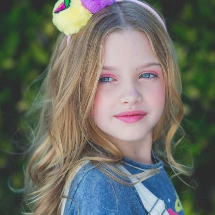 Pietra Sininho  Benson Maclay