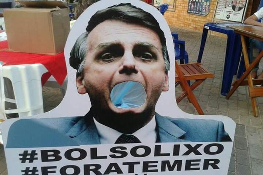 Bolsonaro é lixo